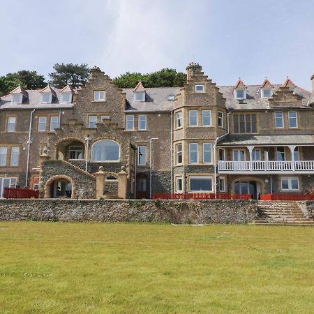 On The Straits Menai Bridge Exterior foto